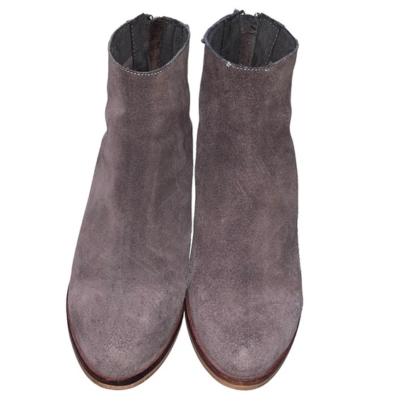 Steve Madden Women’s Gray Legally Suede Booties Boots Shoes size 7.5 - Picture 4 of 13